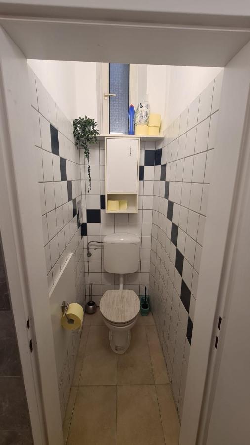 City Apartment Mit Direktzugang Вена Экстерьер фото